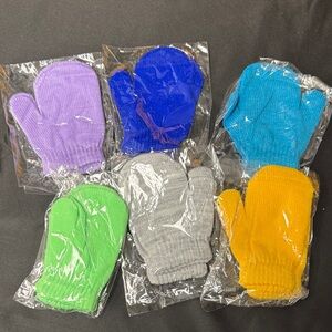 Colorful Kids Mittens Set